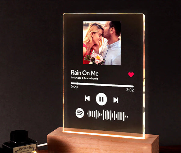 Spotify Couple with LED Stand